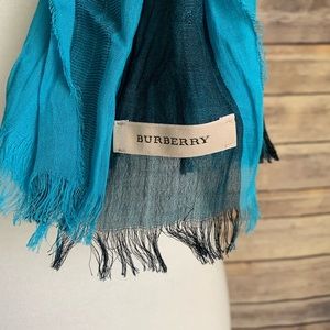 Burberry Accessories - Burberry Unisex 100% Linen Plaid Lightweight Scarf Burberry Accessories - Burberry Unisex 100% Linen Plaid Lightweight Scarf